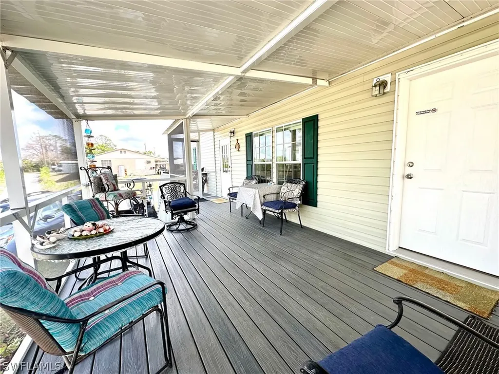 1180 Chokoloskee Drive Chokoloskee FL 34138