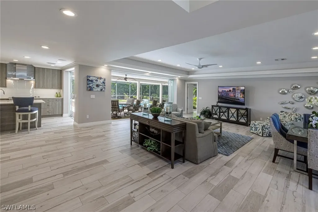 3720 Parkview Way Naples FL 34103