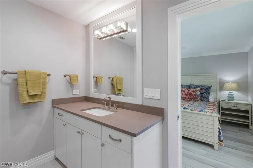 3720 Parkview Way Naples FL 34103