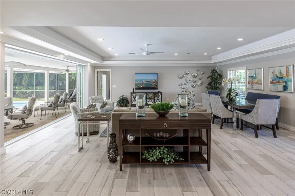 3720 Parkview Way Naples FL 34103