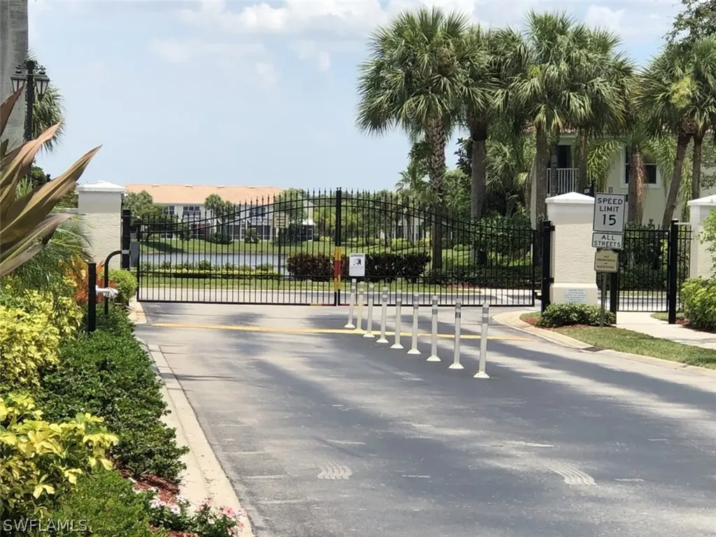1380 Tiffany Lane Naples FL 34105