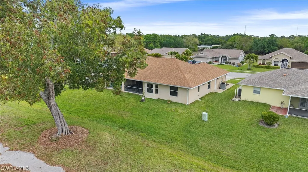 135 Estelle Drive Naples FL 34112