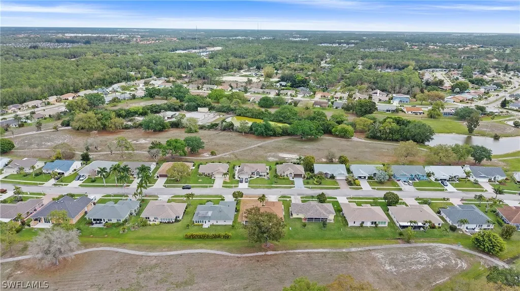 135 Estelle Drive Naples FL 34112