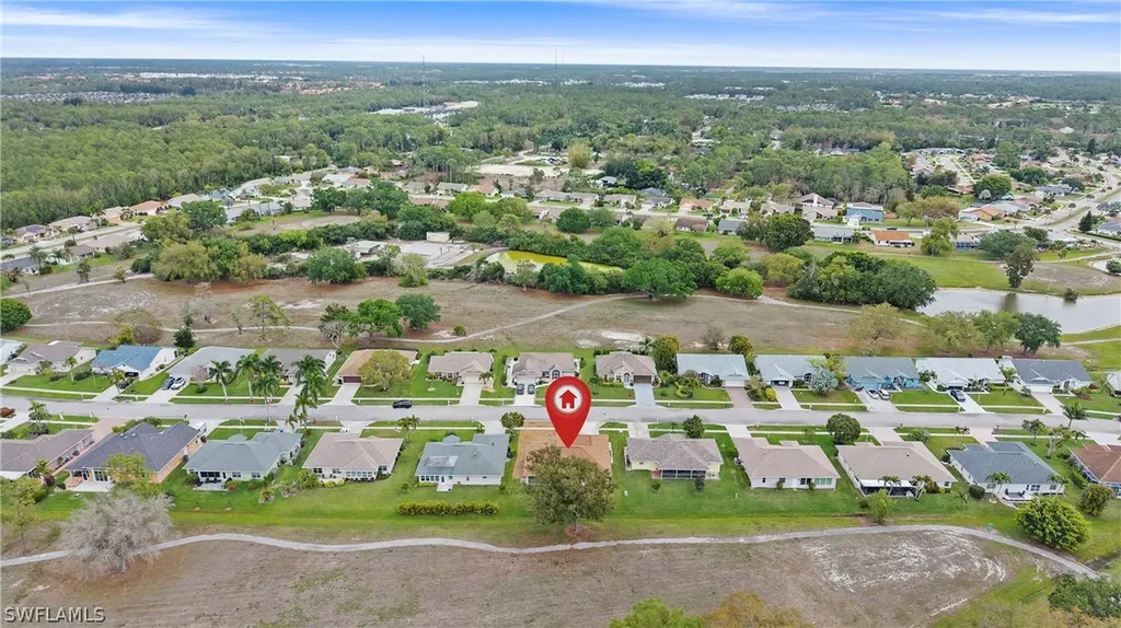 135 Estelle Drive Naples FL 34112