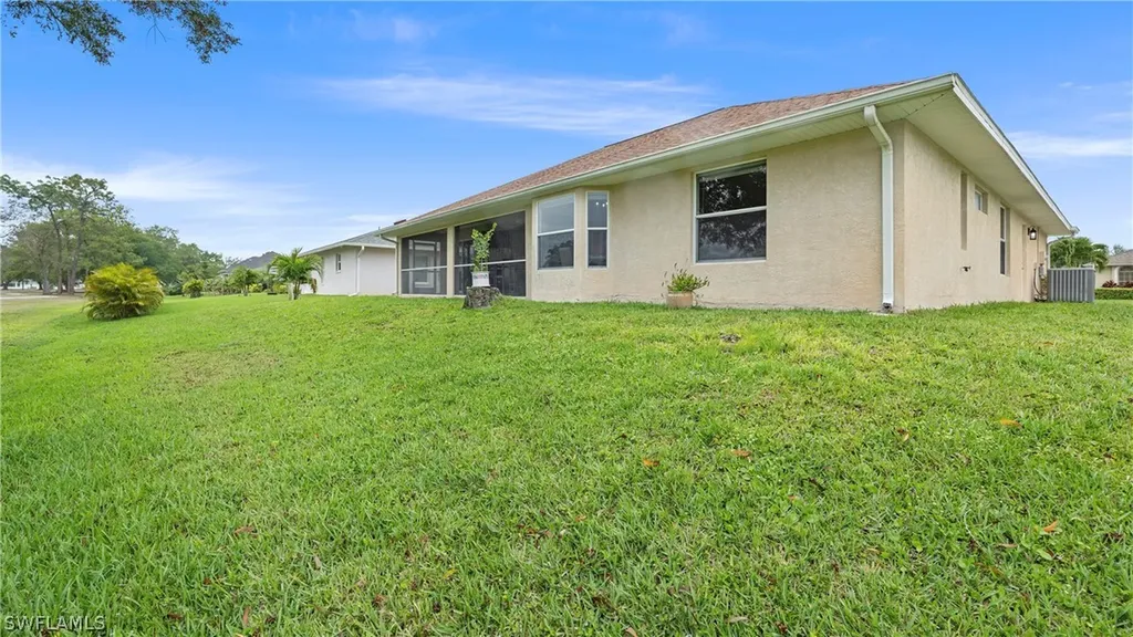 135 Estelle Drive Naples FL 34112