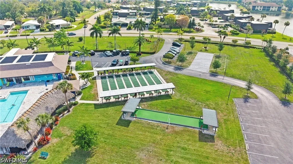 135 Estelle Drive Naples FL 34112