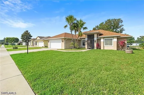 135 Estelle Drive Naples FL 34112