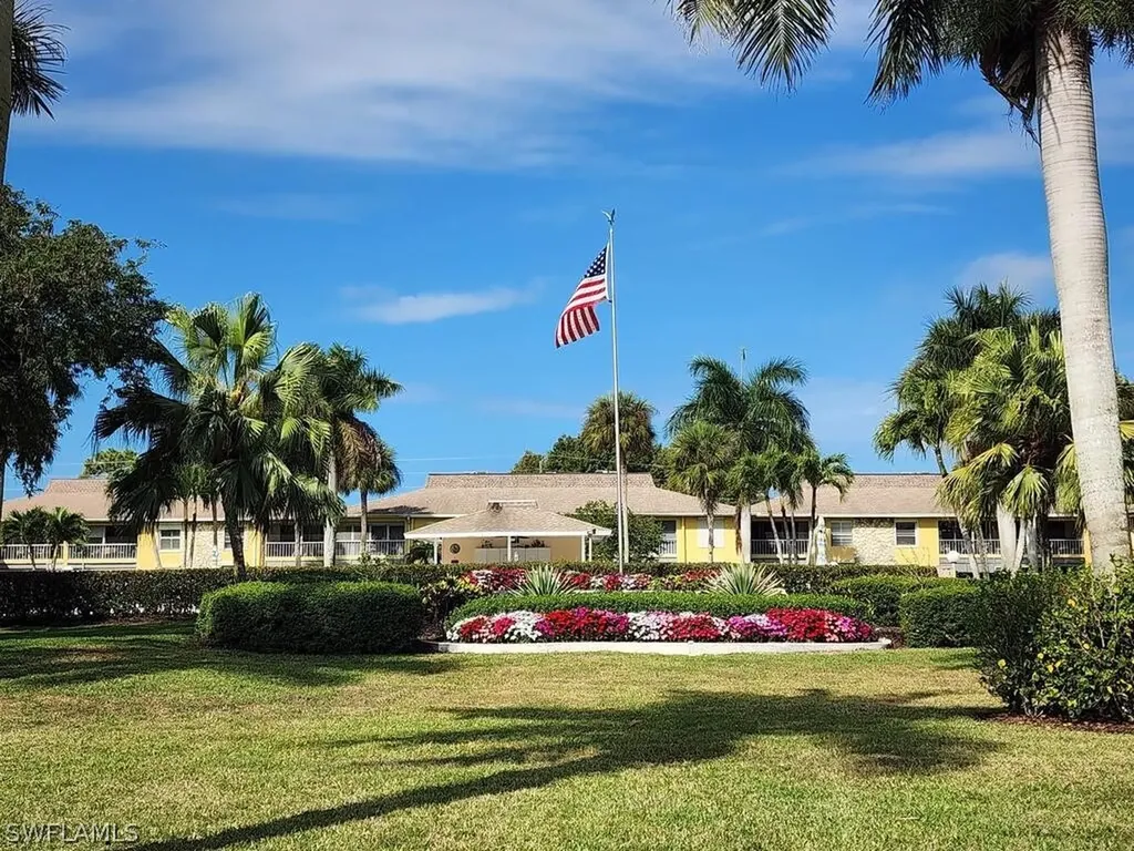 351 Charlemagne Boulevard Naples FL 34112