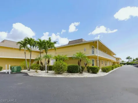 351 Charlemagne Boulevard Naples FL 34112