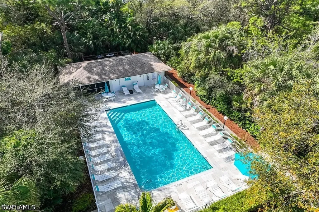 285 Naples Cove Drive Naples FL 34110
