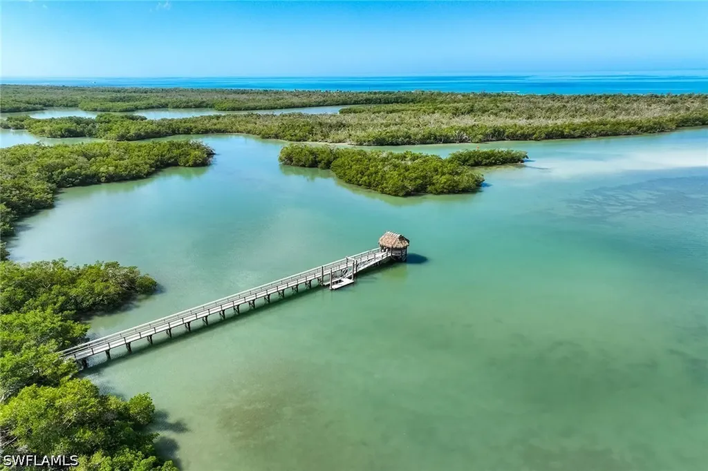 285 Naples Cove Drive Naples FL 34110