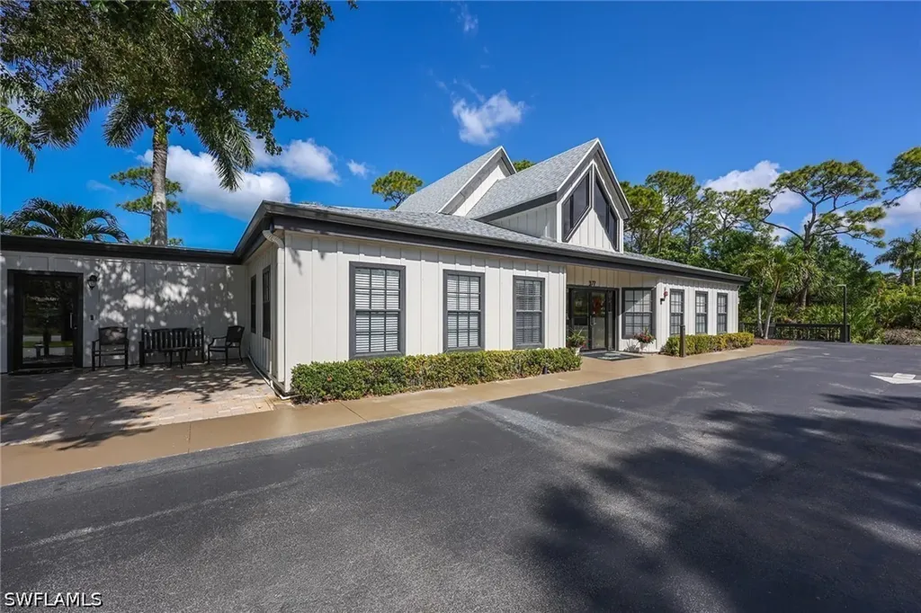 285 Naples Cove Drive Naples FL 34110