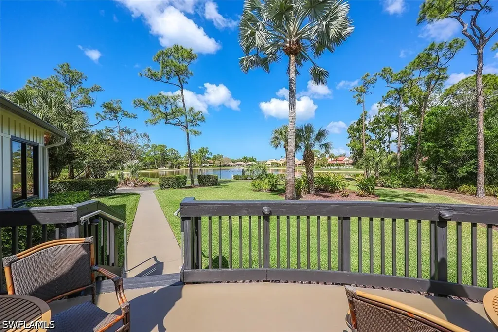 285 Naples Cove Drive Naples FL 34110
