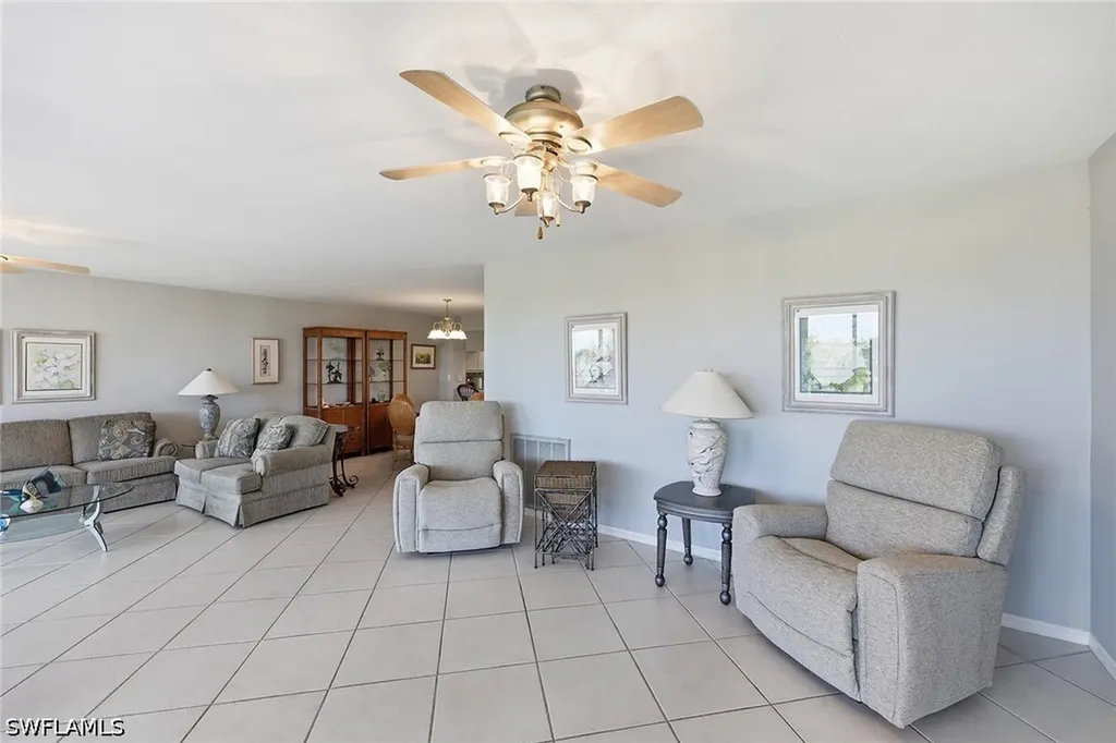 285 Naples Cove Drive Naples FL 34110