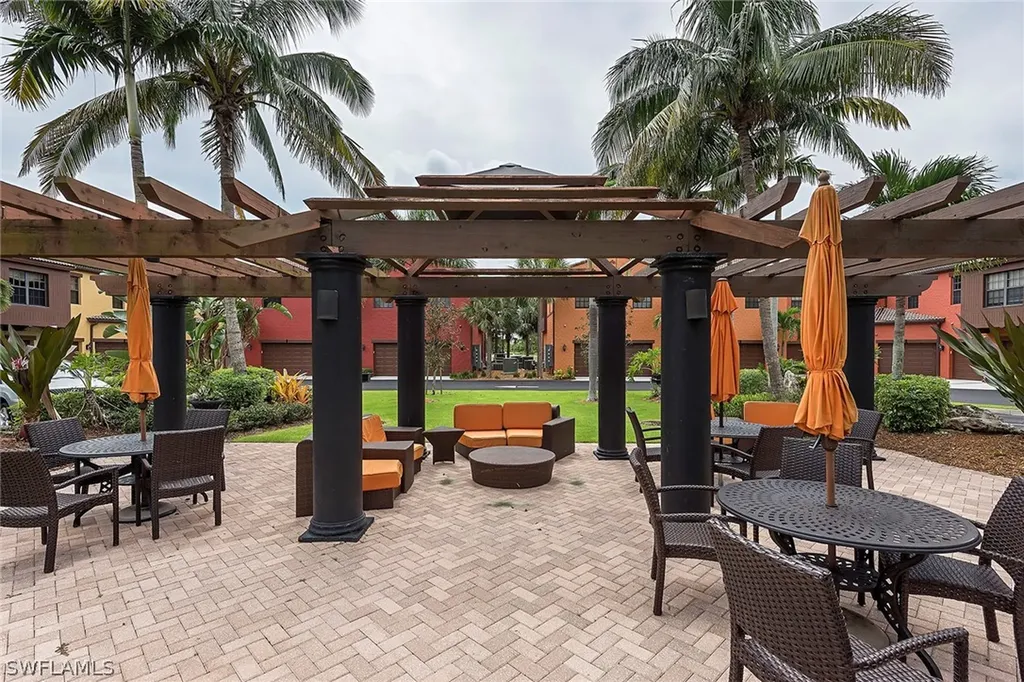 9102 Capistrano Street S Naples FL 34113