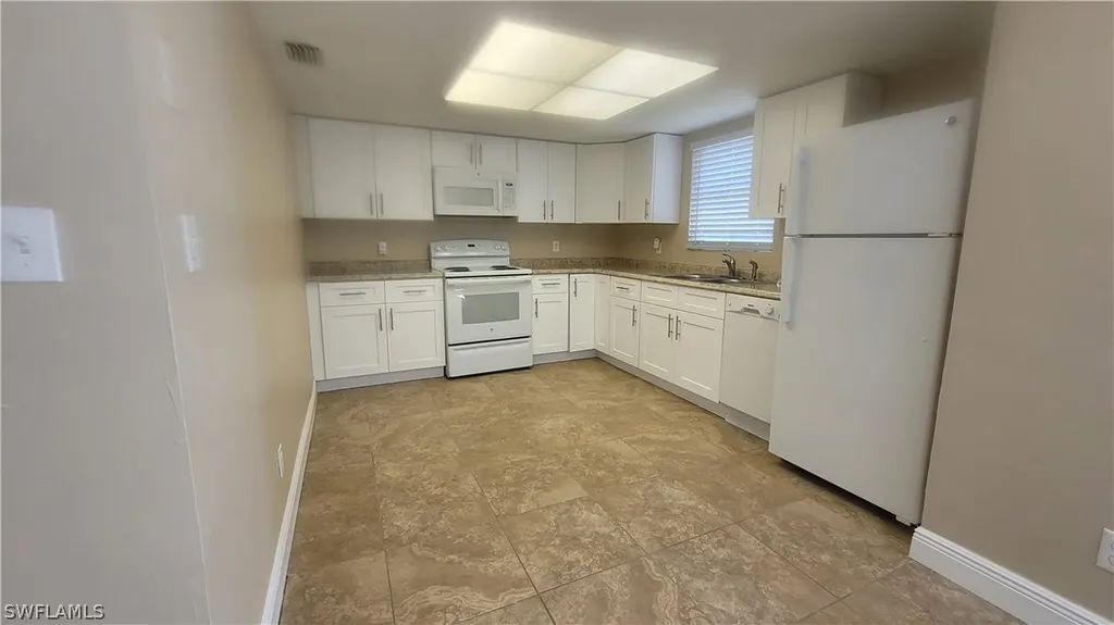 7504/7508 Pebble Beach Road Fort Myers FL 33967