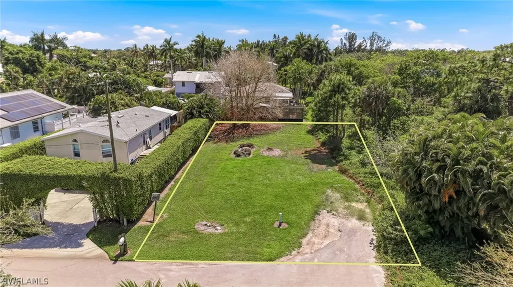 2332 Sunset Avenue Naples FL 34112