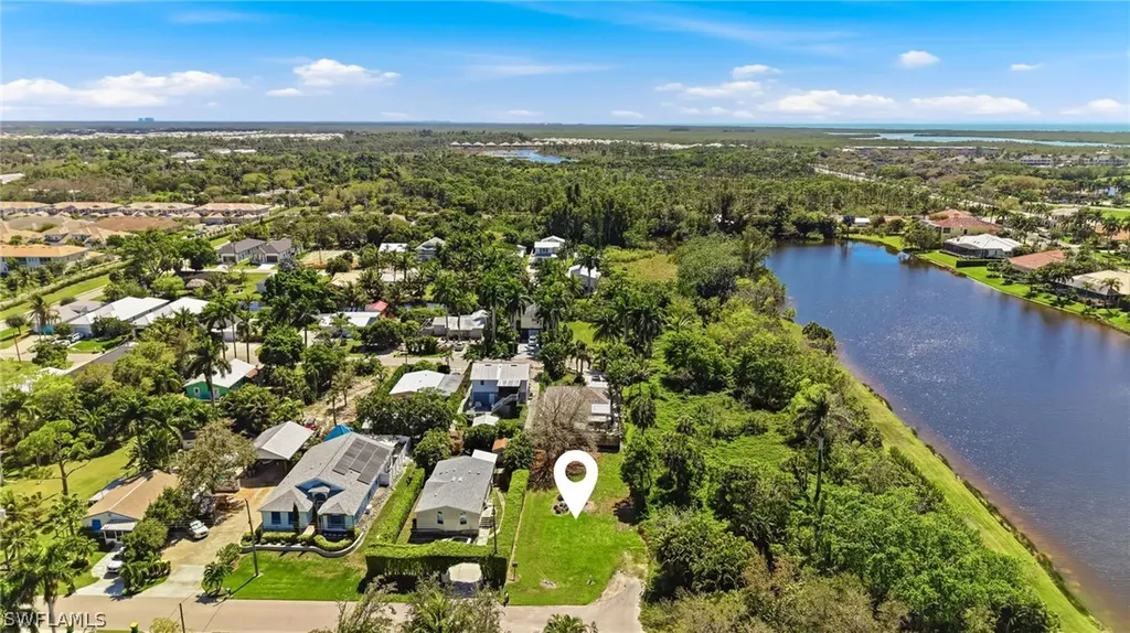 2332 Sunset Avenue Naples FL 34112