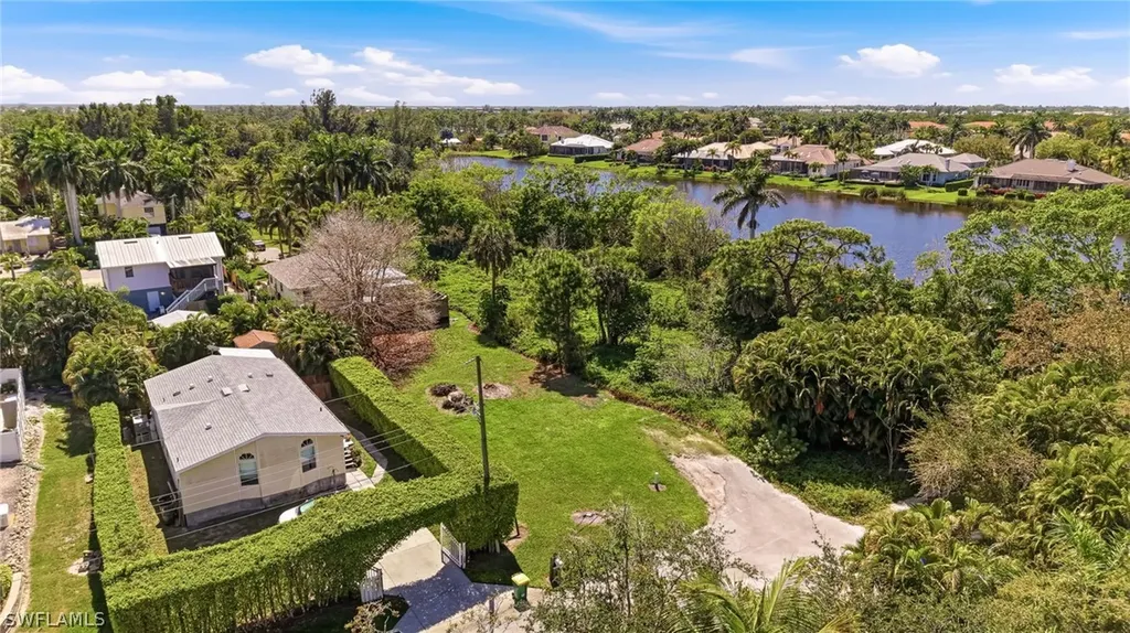 2332 Sunset Avenue Naples FL 34112