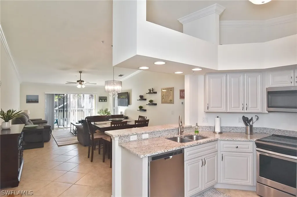 1125 Winding Pines Circle Cape Coral FL 33909