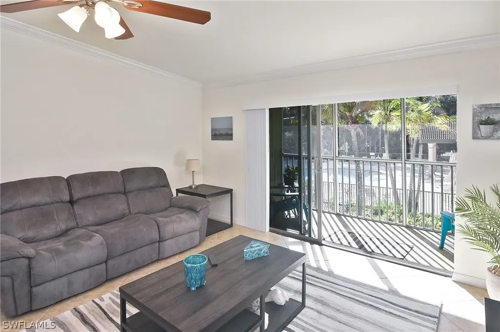 1125 Winding Pines Circle Cape Coral FL 33909