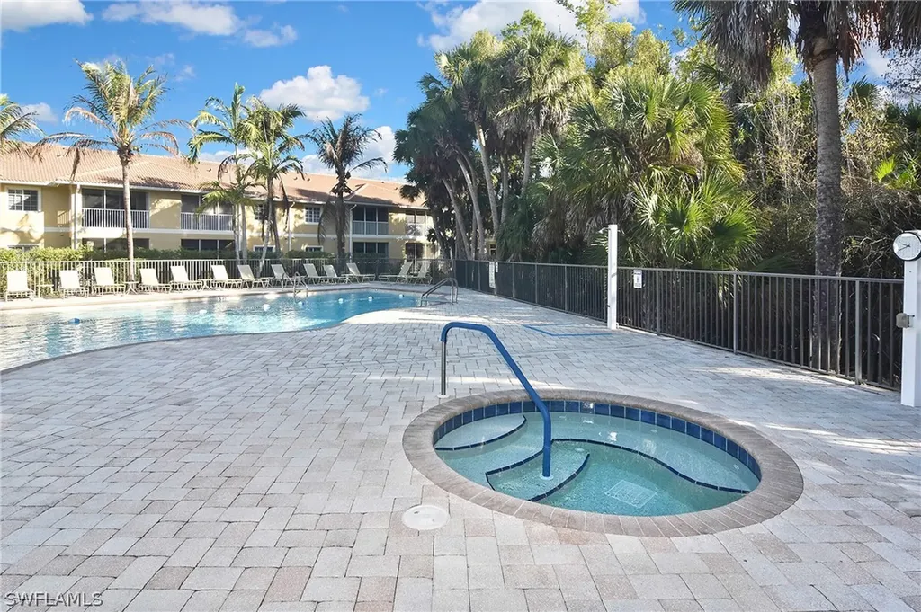 1125 Winding Pines Circle Cape Coral FL 33909