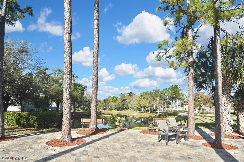1125 Winding Pines Circle Cape Coral FL 33909