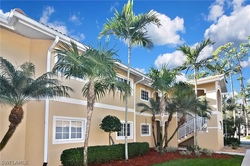 1125 Winding Pines Circle Cape Coral FL 33909
