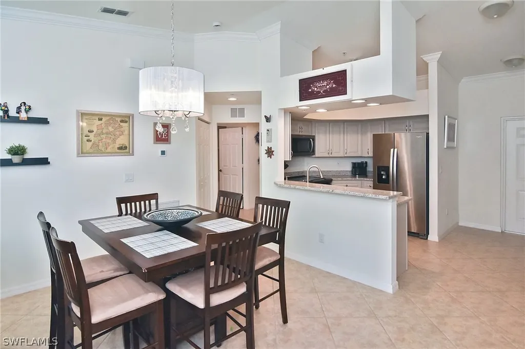 1125 Winding Pines Circle Cape Coral FL 33909