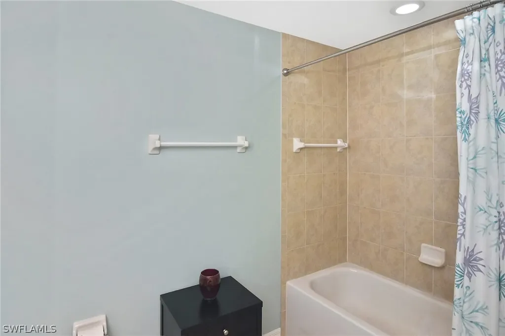 1125 Winding Pines Circle Cape Coral FL 33909
