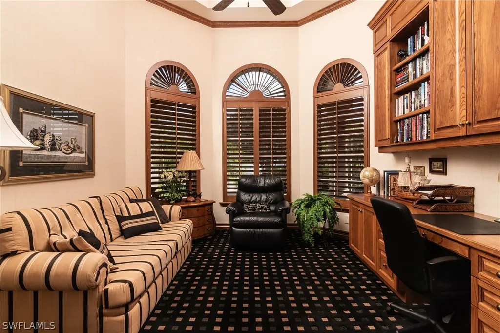 3433 Crayton Road Naples FL 34103