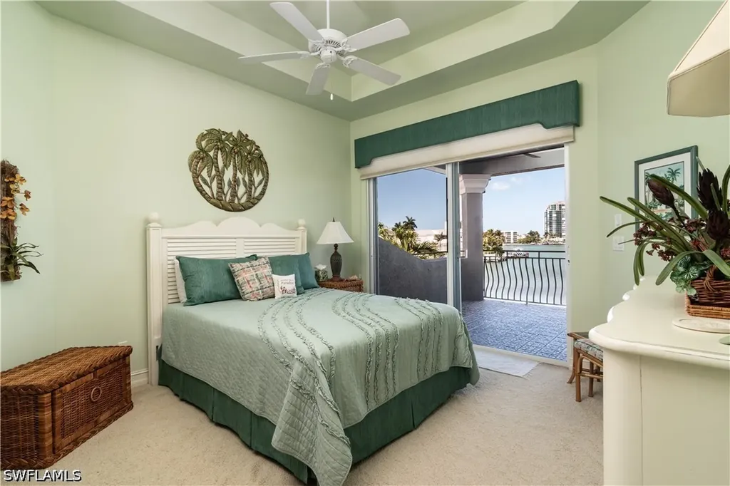 3433 Crayton Road Naples FL 34103