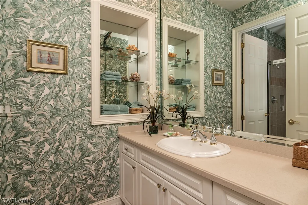 3433 Crayton Road Naples FL 34103