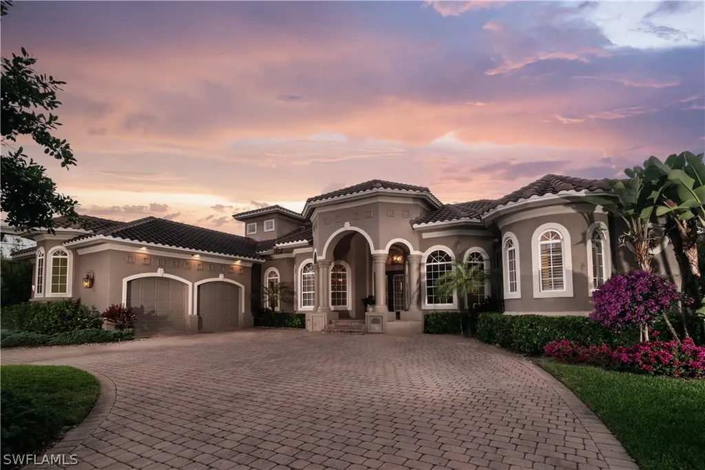 3433 Crayton Road Naples FL 34103