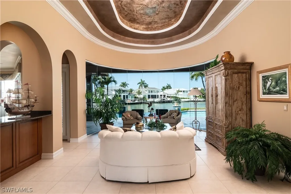 3433 Crayton Road Naples FL 34103