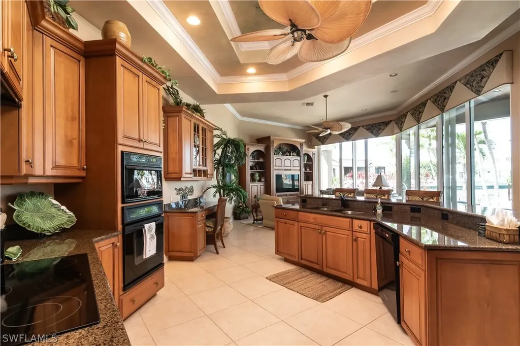 3433 Crayton Road Naples FL 34103