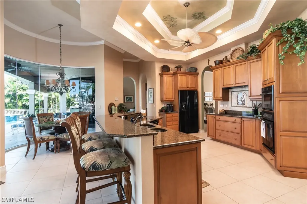3433 Crayton Road Naples FL 34103