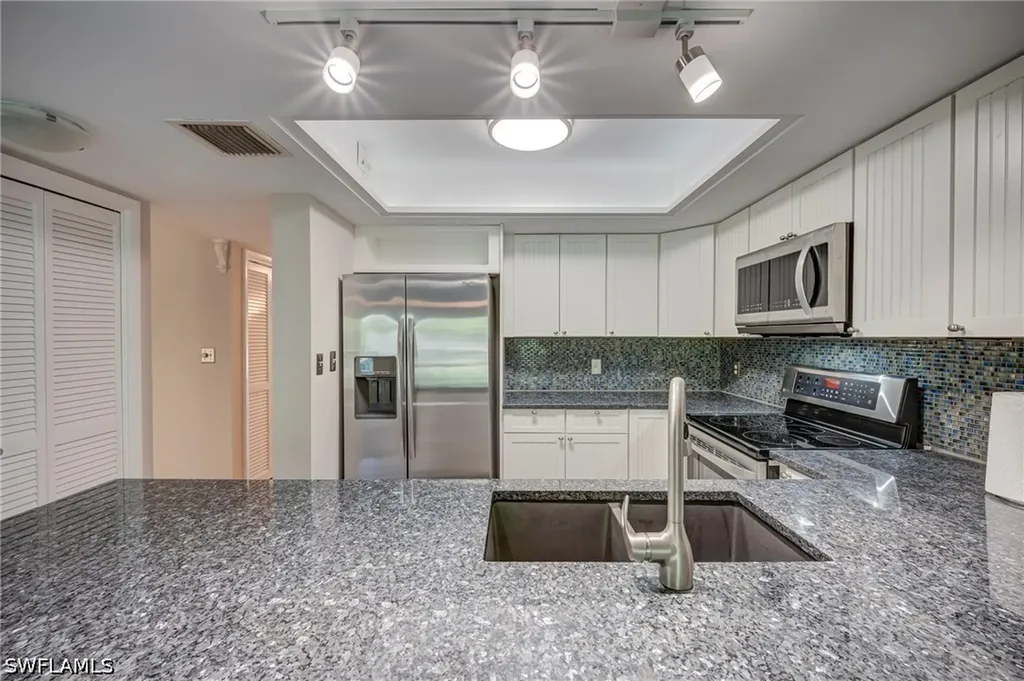 3300 Binnacle Drive Naples FL 34103