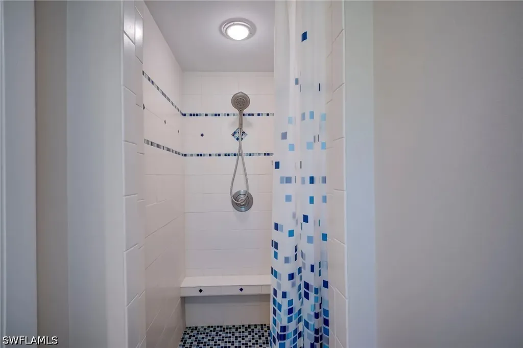 3300 Binnacle Drive Naples FL 34103