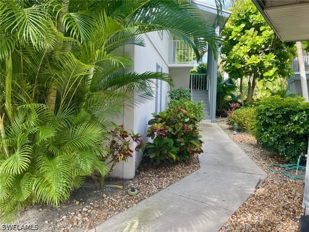 3300 Binnacle Drive Naples FL 34103