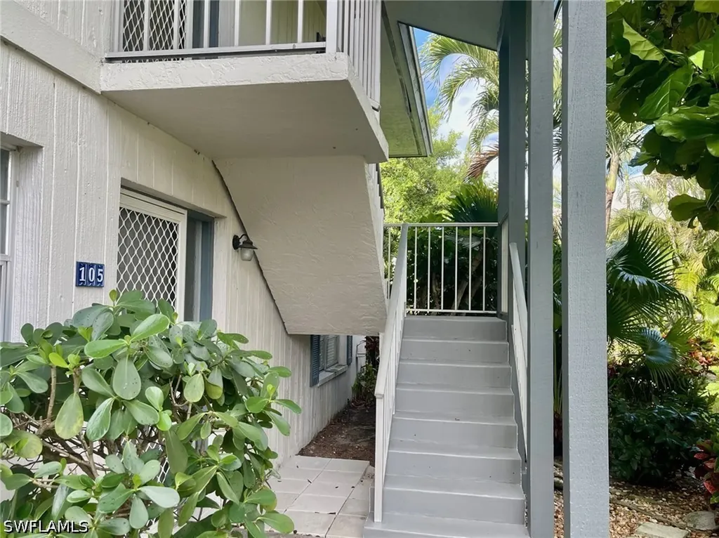 3300 Binnacle Drive Naples FL 34103