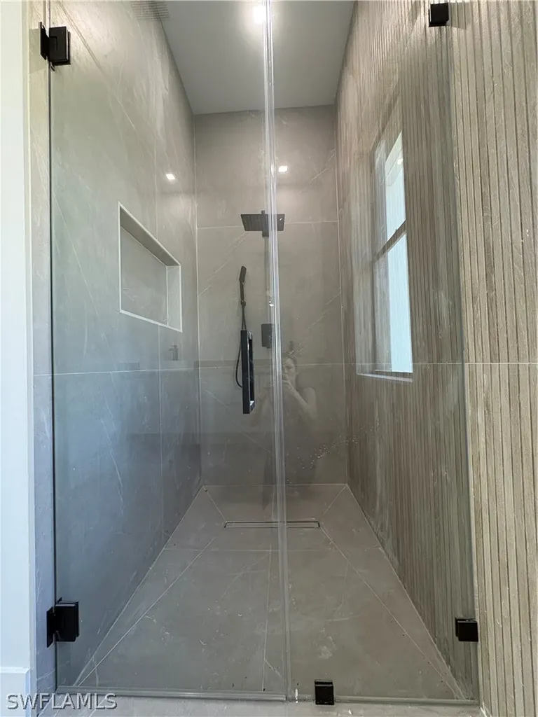 6186 Everglades Boulevard N Naples FL 34120