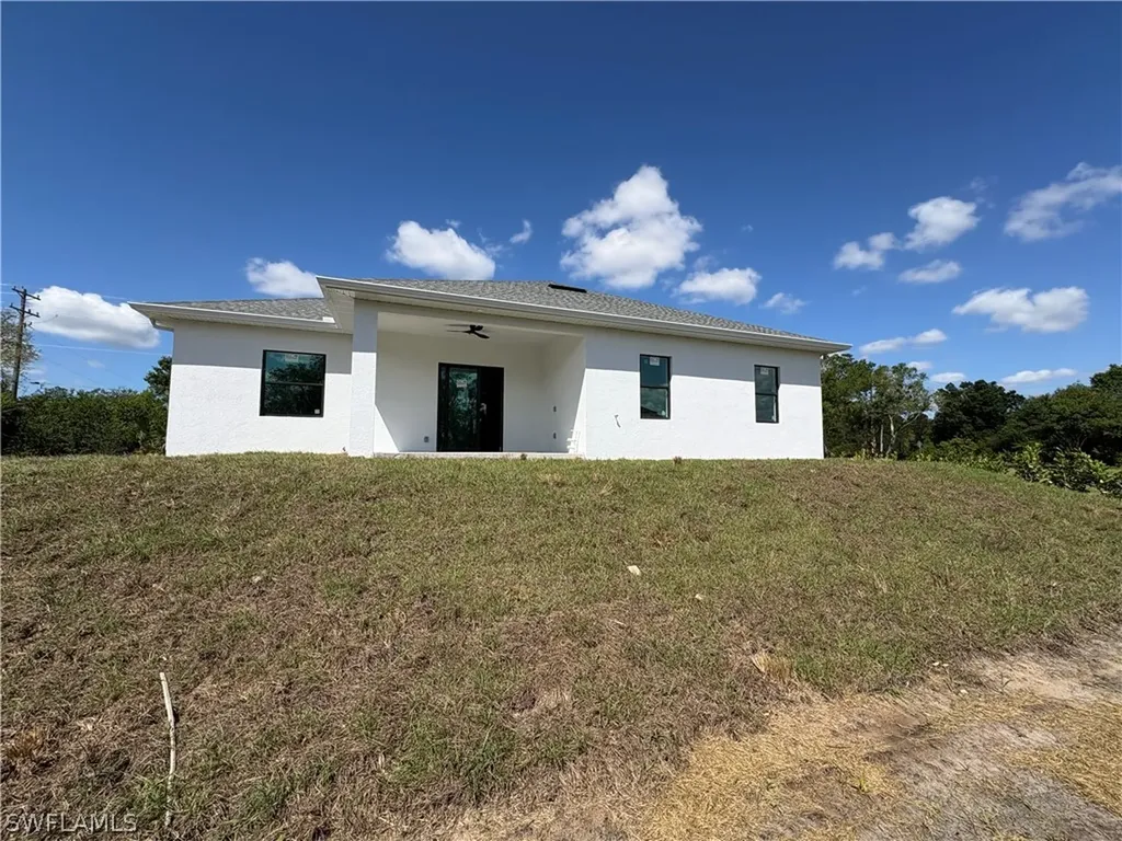 6186 Everglades Boulevard N Naples FL 34120