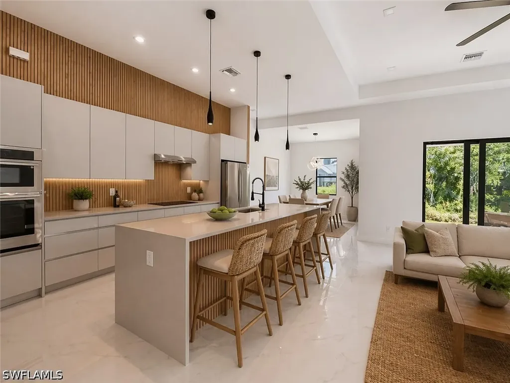 6186 Everglades Boulevard N Naples FL 34120