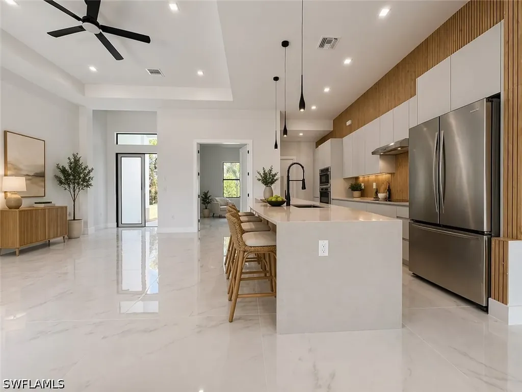 6186 Everglades Boulevard N Naples FL 34120