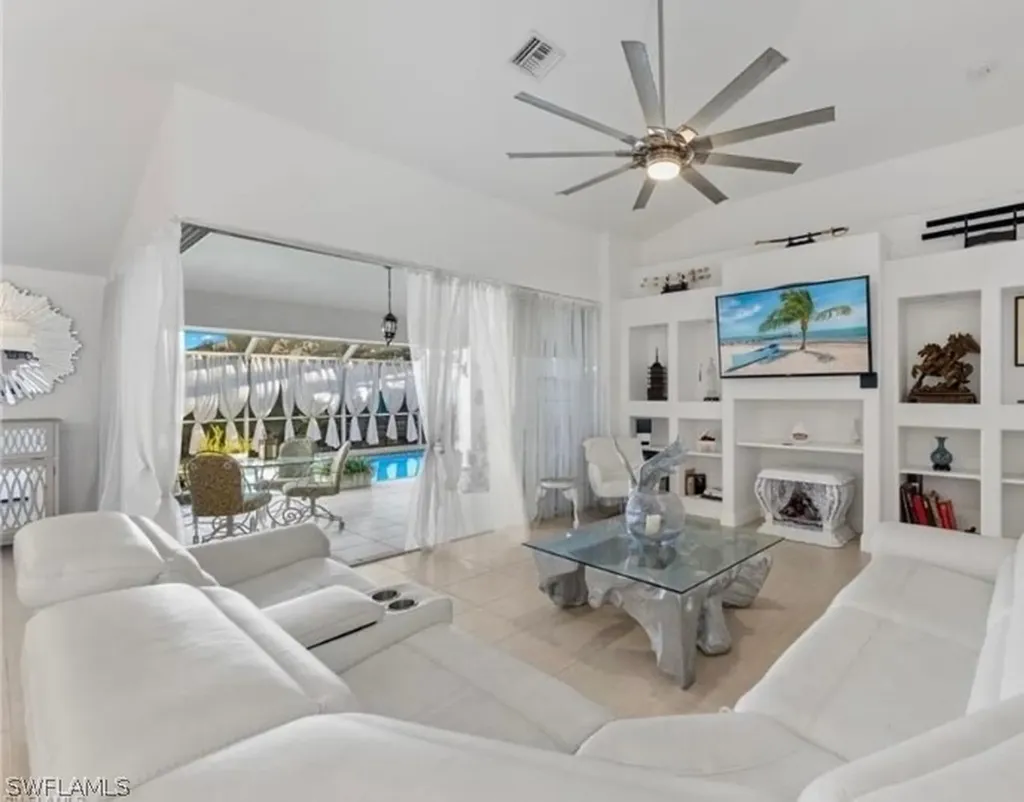 1113 NE 32nd Street Cape Coral FL 33909