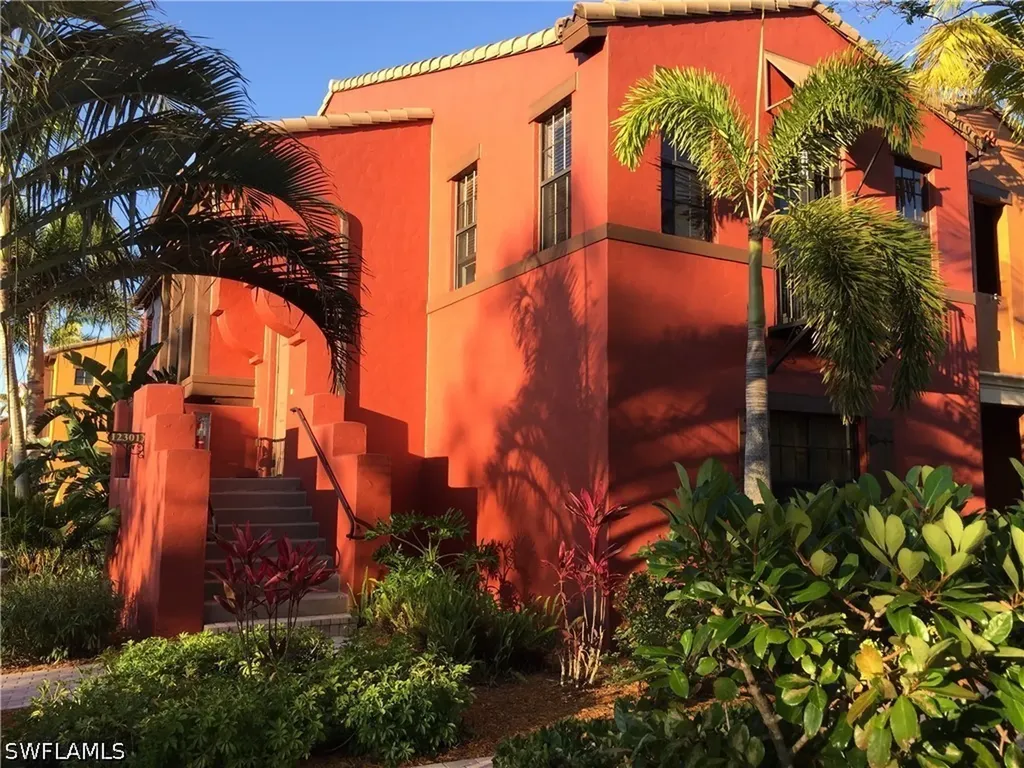 9126 Chula Vista Street Naples FL 34113