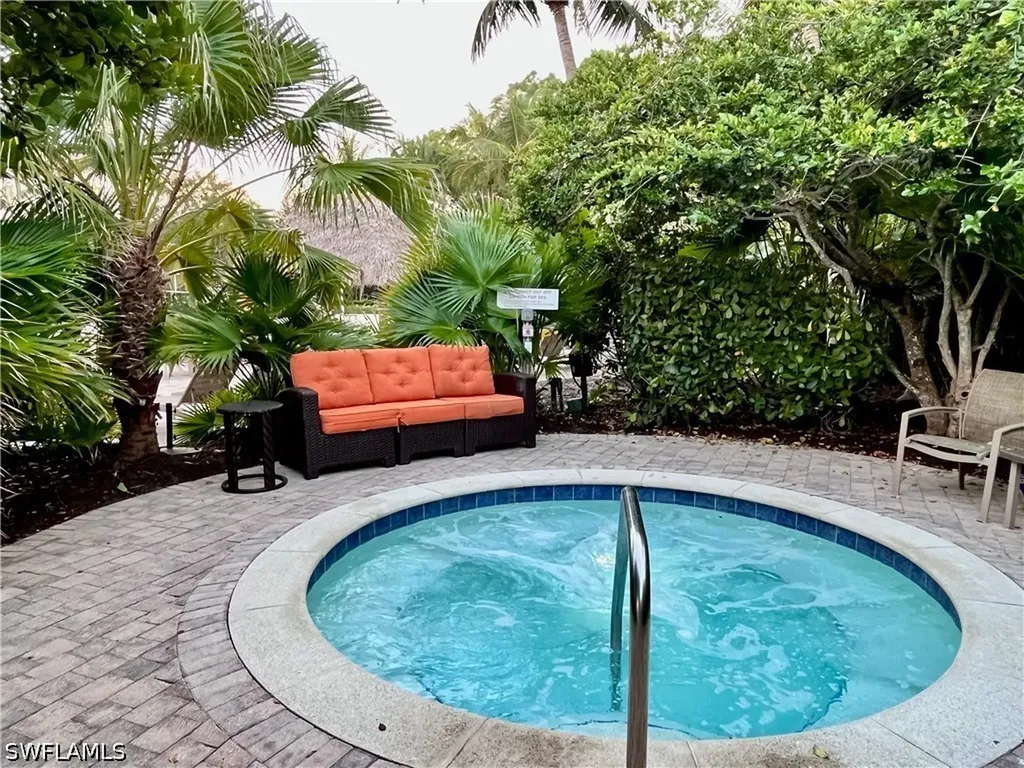 9126 Chula Vista Street Naples FL 34113