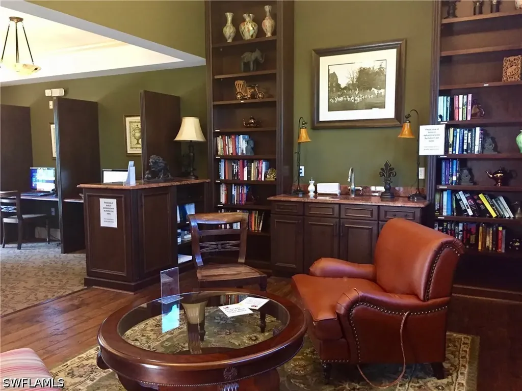 9126 Chula Vista Street Naples FL 34113