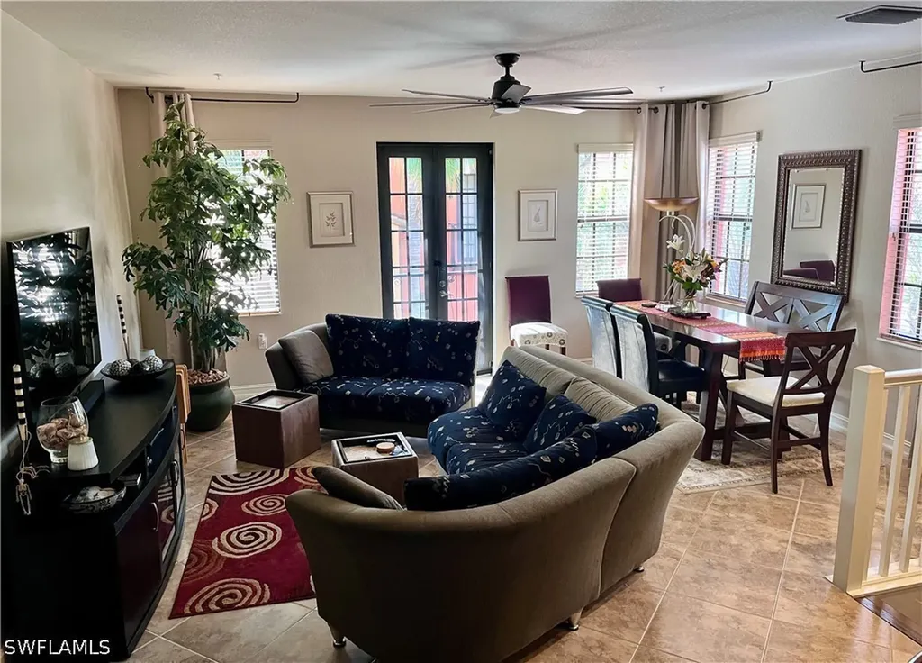 9126 Chula Vista Street Naples FL 34113